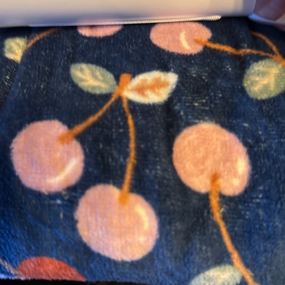 NWT Room Essentials Blue Cherry Shower/Swimsuit Wrap. Soft and cozy, OSFM - Picture 5 of 5
